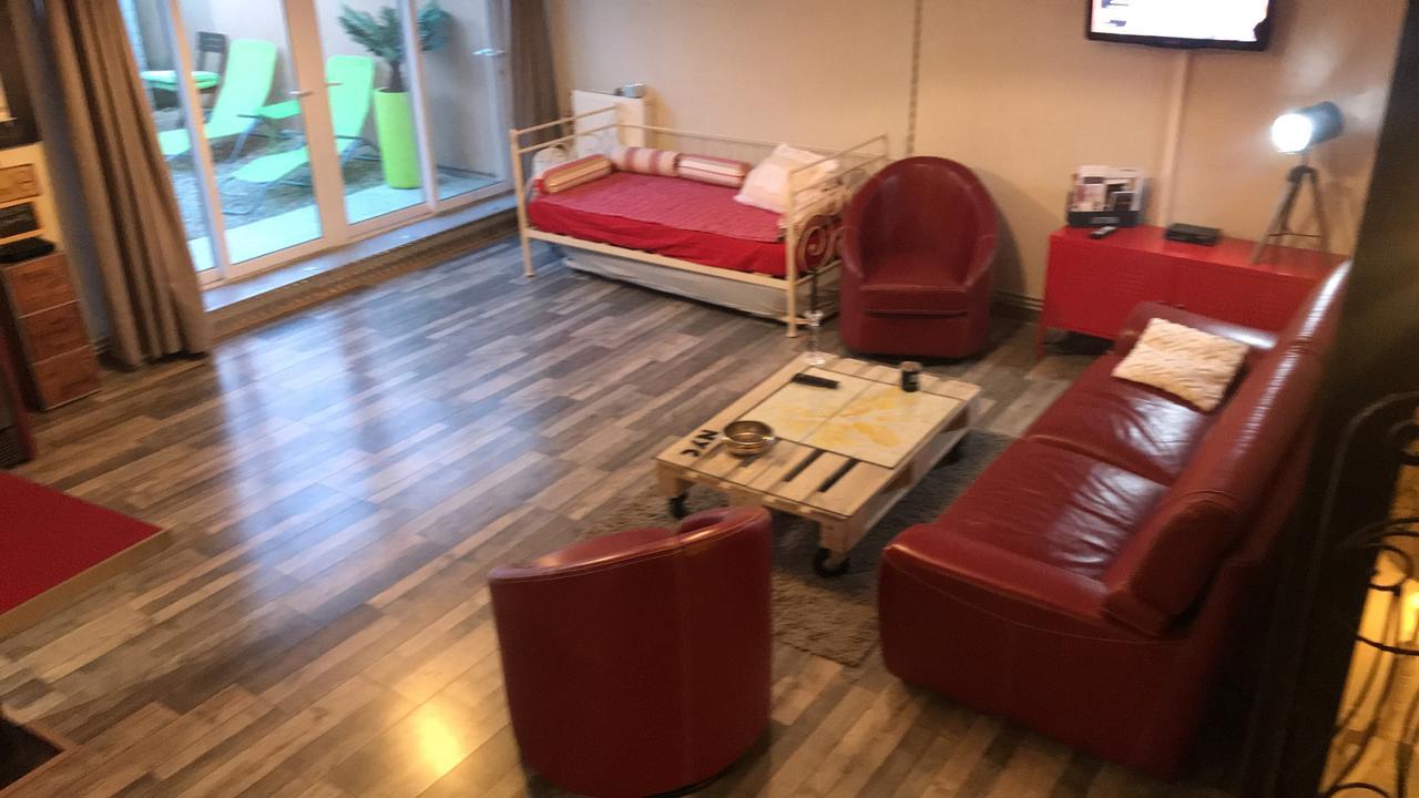 Villy  Loft L Atelier De Jacques Pres De Chablisヴィラ エクステリア 写真